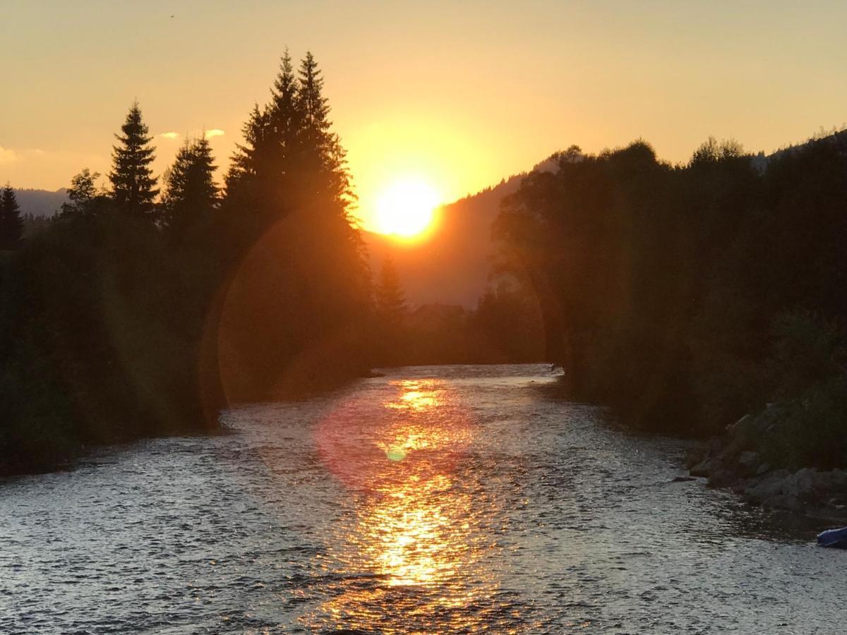 La Malu' Bistritei - Casutele Valea Stanii Hotel Kültér fotó